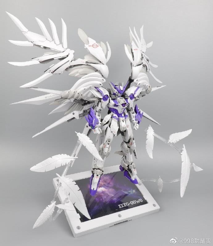 MG 1100 Wing Zero Custom in Snow White Ver. [Super Nova]