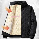 เท่ อบอุ่น มีสไตล์! พร้อมลุยทุกอุณหภูมิหนาว เสื้อโค้ทผ้าฝ้ายขนแกะผู้ชาย ทรงหลวม ไซส์ใหญ่ ใส่สบาย! ผ้าฝ้ายกำมะหยี่หนา กันลม กันหนาว อุ่นสุดขีด ดีไซน์คอตั้ง เสริมลุคเท่ เพิ่มความอบอุ่น ใส่ได้ทุกโอกาส ทั้งเที่ยว ทำงาน สายแฟชั่นห้ามพลาด! มี 2 สี ไซ M ถึง 7XL