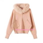 เสื้อคลุมเกรดพรีเมี่ยม แจ็คเก็ตเสื้อคาร์ดิแกนผ้านิตติ้งคอปกขนจริงสีชมพู เสื้อคลุมคาร์ดิแกนตัวสั้นพร้อมหมวกฮู้ดและมีปกเฟอร์ ขนาดฟรีไซส์