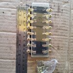 กล่องกระบอกฟิวส์แก้ว 8 ช่อง (FUSE SOCKET) ไม่รวมฟิวล์ ยาว 12 กว้าง 6.5 รวมขา 7 ซ.ม. สำหรับฟิวส์หลอดแก้ว สีดำ อันละ