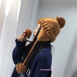 หมวกไหมพรมทอหนาแต่งลูกตุ่มและสายผูกยาวงานทอมือ