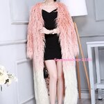 เสื้อโค้ทขนแกะเฟอร์ยาวสไตส์ยุโรปรัสเซีย เสื้อโค้ทผู้หญิงตัวยาวกิมมิคตรงไล่เฉดสีชมพูขาว ขนเฟอร์ยาวคอวี กระเป๋าข้างซับในหนาใส่อากาศติดลบ