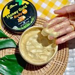 B’Secret Honey Gold Body Scrub 250g.