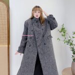 เสื้อโค้ทผ้าวูลบุนวมหนา ดีไซน์หรู อบอุ่นทุกองศา! สัมผัสความหรูหราด้วยเสื้อโค้ทบุนวมแบบคุณภาพสูง สำหรับสาวๆ ที่ต้องการทั้ง สไตล์ & ความอบอุ่น ในฤดูใบไม้ร่วงและฤดูหนาว!ดีไซน์สุดพรีเมียม ที่สาวไซส์ไหนก็ใส่สวย! ผ้าขนสัตว์บุนวมหนา เก็บความอบอุ่นแต่ไม่อึดอัด ทร