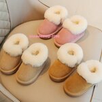 บู๊ตบุขน อุ่น นิ่ม เดินไม่ลื่น ไซส์ 15-25 สำหรับอายุประมาณ 1-3 ขวบ มีให้เลือก 3 สีละมุน น่ารักทุกสีเลย รองเท้าบู๊ตกันหนาวสำหรับเด็กเล็ก บุขนฟูทั้งตัว นุ่ม อบอุ่น ไม่บาดผิว สวมง่ายด้วยซิปข้าง แม่ไม่ต้องเหนื่อยใส่ให้นานเลยบู๊ตบุขน อุ่น นิ่ม เดินไม่ลื่น ไซส์