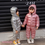 ชุดกันหนาวเด็กสไตส์ moncler เสื้อขนเป็ดและกางเกงขนเป็ดเด็กกันหนาวใส่ติดลบ มี 4 เฉดสี ชมพู แดง เงิน ดำ