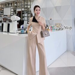 Teg : Lover’s Shop Detail : Set เสื้อ+กางเกง เป็นเซ็ตที่ดีไซน์เก๋ เรียบหรูดูดี ดีเทลเสื้อทรงแขนสั้น (ช่วงปกพับหรือจะติดกระดุมก็ได้ค่ะ) กระดุมหน้า กระเป๋าเสื้อเป็นงานตกแต่งนะคะใช้งานไม่ได้ ตัวเสื้อมีซับในอย่างดีค่ะ แม็ทกับกางเกงขายาวทรงเอวสูง