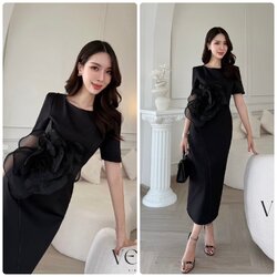 new black dress เดรสยาวสีดำ แต่งดอกไม้3D มีซับใน และ ซิปหลัง