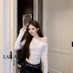 SET เสื้อ+กางเกง+เข็มขัด เสื้อแขนยาวทรงเบี่ยงไหล่ ตัวแสื้อแต่งปักเพชรทั้วลำตัวเพิ่มความโดนเด่น เนื้อผ้าใส่กำลังดี มาพร้อมกางเกงขาสั้นแต่งกระเป๋าข้างพร้อมเข็มขัดหนังสีดำแต่งอะไหล่หัวสีเงิน งานเก๋ สวยแมชเข้าเซ็ทลงตัวสุดๆค่า #byLaila #ชุดเซ็ท #เสื้อแขนยาว #เ