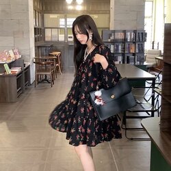 เดรสสั้นแขนยาวสุดน่ารัก ลายดอกไม้สวย ทรงปล่อยๆ สวมใส่สบายๆๆ กระโปรงแต่งเลเยอร์ชั้นระบายตามแบบ มีซับใน อย่างดี