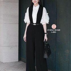 Tag 🔖 :Athena (อธีน่า) Brand Detail :: jumpsuit+เสื้อ+เข็มขัด จั๊มสูทขายาวดีไซน์ทรงเอี๊ยม มีกระเป๋าใช้งานได้จริงทั้ง2 ข้าง เนื้อผ้าดี๊ดีมีน้ำหนักและมีTexture งานมีซับใน สวมใส่แบบซิปด้านหลัง และมาคู่กับเสื้อเชิ้ตคอปกด้านหน้าแต่งกระดุมเรียงสามารถแกะ