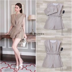 จั๊มสูทเนื้อผ้าซาตินเรียบหรู สีเบจโทนนู้ดสุภาพ