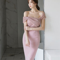 ชุดเดรสออกงานสีชมพู ปาดไหล่ เดรสทรงเข้ารูป เรียบหรู สวย ดูดี ใส่เป็น ชุดราตรี ชุดออกงาน ชุดไปงานแต่งงาน กลางวัน กลางคืน