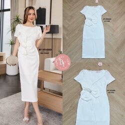 เดรสยาวดีเทลแขนสั้นคอกลมแต่งกุ้นเรียงติดดอกไม้ใหญ่ ข้างเอว ปลายชายด้านหลังผ่าหลัง งานสวยเนื้อผ้าดีมีซับในสั้นด้านใน ซิปหลังจ้า