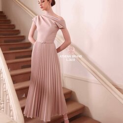 Tag 🔖 :Athena (อธีน่า) Brand Detail :: Dress+เข็มขัด Maxi Dress ดีไซน์ทรงปาดไหล่ มีดีเทลอัดพลีทจับจีบ เนื้อผ้าดี๊ดีมีน้ำหนักและมีTexture งานมีซับใน สวมใส่แบบซิปด้านหลัง แมตช์มาคู่กับเข็มขัดหนัง สวยละมุนเรียบหรูผู้ดีมากค่า #Athenabrand #ป้ายAthena 