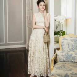 เดรสยาวผ้าลูกไม้ทอลายในตัว ดีไซน์สวย ซิปหลัง ใช้ผ้าอย่างดีในการตัดเย็บ บุซับ งานสวยแค่ไหนให้ภาพมันฟ้องค่ะ ไม่อธิบายเยอะ คอมพลีทลุคครบจบในชุดเดียวค่ะ #showroombrand #งานป้ายshowroom #งานป้ายคุณภาพดี #งานแฟชั่น #เสื้อผ้างานป้าย #เสื้อผ้าผู้หญิง #cropbrand #