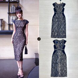 เดรสยาวสีกรมดีไซน์คอปาดแขนล้ำ ช่วงแขนแต่งผ้าซ้อนสองชั้นจับจีบแน่น ช่วงตัวเดรสแต่งผ้าลูกไม้ปักลายนูนแน่นทั้งตัว ( อกเสริมฟองน้ำและซิปหลังซ่อนอย่างดี ) กระโปรงทรงสอบยาวคลุมเข่า ดีเทลผ่าหลังเล็กน้อย ผ้าไม่บางมีซับในอย่างดี คัตติ้งเป๊ะ ทรงสวยผู้ดีมากๆค่ะ