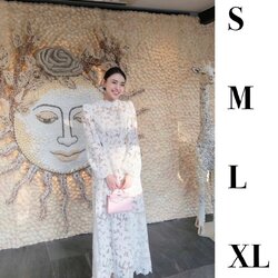 แม็กซี่เดรสลูกไม้ลายผีเสื้อรุ่นนี้สวยมากคอตั้งแขนยาวซีทูปลายแขนจั้มเอวเข้าทรงเว้าข้างๆกระโปรงยาวมีซับในถึงปลายชุดเลยแต่งผึเสื้อสามมิติรอบคอเอวและปลายชุดอย่างดีงานคุณภาพเกรดพรีเมี่ยม1:1 คัทติ้ง และ แพทเทริน์เป๊ะ ค่ะ น่ารักฝุดๆไปเลยค้ารุ่นนี้มิกซ์กับรองเท้า