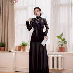 Maxi Dressแขนยาวแต่งด้วยผ้าลูกไม้สืดำเนื้อผ้าอย่างดีเคสติ้งเนี๊ยบตรงอกประดับด้วยโบว์ใหญ่ไฮโซมากแม๊ขอแนะนำเลย รับรองใส่ออกมาไม่ผิดหวัง บอกเลยห้ามพลาดเด็ดขาดงานดีงานสวยจริงต้อง Widelia @ Real