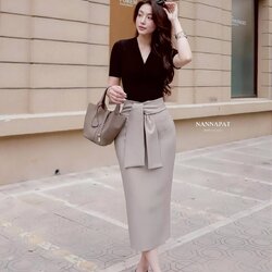 TAG :: NANNAPAT (NP) SET เสื้อยืดคอวี + กระโปรงผ้าดีทรงสวย🥰🥰