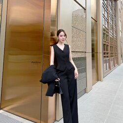 เซทเสื้อสูท+กางเกง+เสื้อเวส เป็นเซ็ทสูท #สูทสีดำ #สูทสีดำออกงาน #สูทสีดำใส่ทำงาน #สูทสีดำไปงาน #สูทสีดำสุภาพ #สูทสีดำขายาว #สูทสีดำผู้หญิง #ชุดใส่ทำงาน #เสื้อสูทสีดำ #สูทสีดำใส่ไปงาน #charissakloset