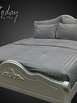 ผ้าปูที่นอนเกรดโรงแรม รัดมุม ลายริ้วเทาเข้ม ขนาด 6 ฟุต มี 3 ชิ้น (ไม่รวมผ้านวม)