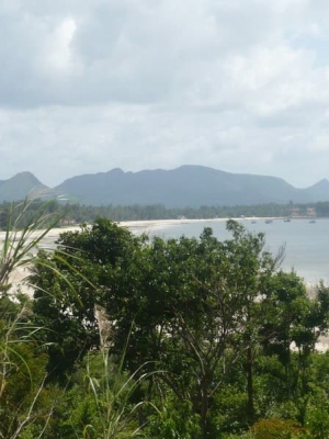 ขายที่ดินใกล้ชายฝั่งทะเลราคาถูกอ.เมืองชุมพรใกล้ตะวันฉายรีสอร์ท185เมตรห่างจากสถานีเพาะเลี้ยงสัตว์นํ้าชายฝั่ง 1.38กม.บรรยากาศดีเดินทางสะดวก