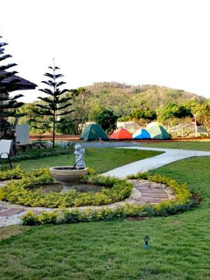 ขายบ้านพร้อมรีสอร์ทวิวสวยล้อมรอบด้วยภูเขา อ.ปากช่อง จ.นครราชสีมา เหมาะสำหรับผู้รักในการทำธุรกิจบรรยากาศดีการเดินทางสะดวกสบายเนื้อที่ 2 ไร่